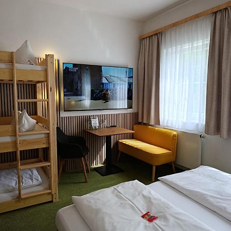 Familienhotel Nahe Der Therme Erding Exterior photo